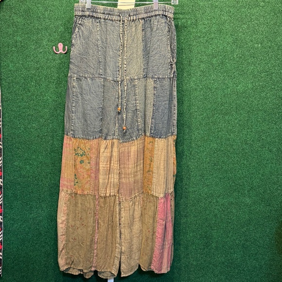 Young Threads Pants - 275 NWOT  Young Threads